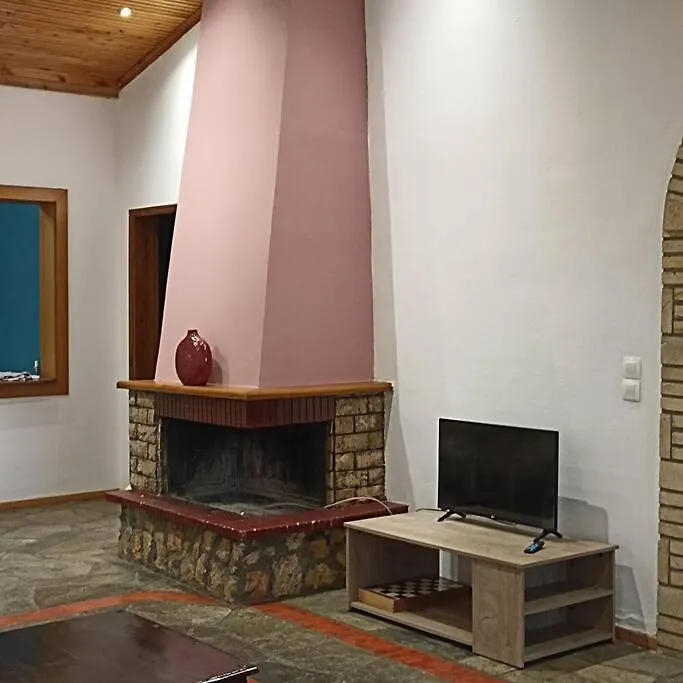 Holiday home Πετρινη Κατοικια Στην Φυση Villa Tagarades